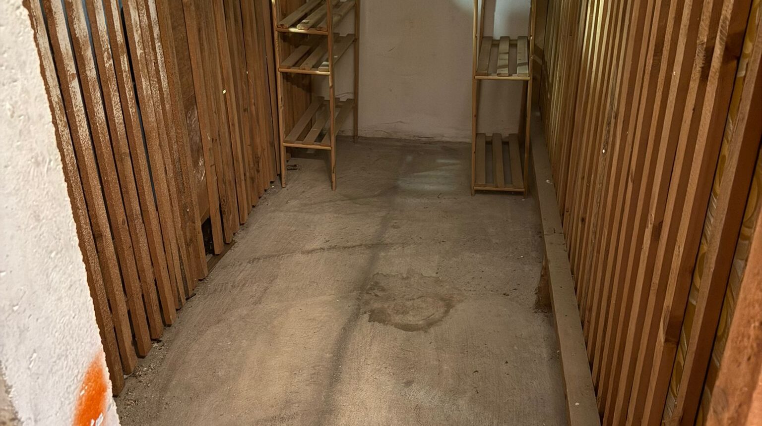 Ordentlich und aufgeräumter Kellerraum